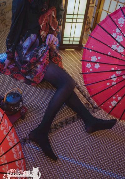 扒开奶罩吃奶头gif动态视频_高清神马在线观看