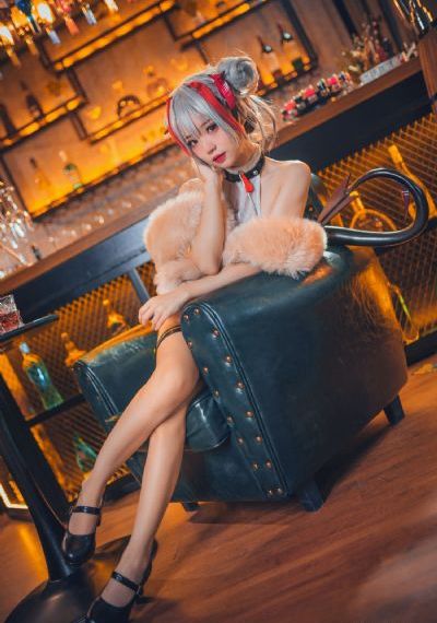 欧美情侣照艺术照_4K影视在线观看
