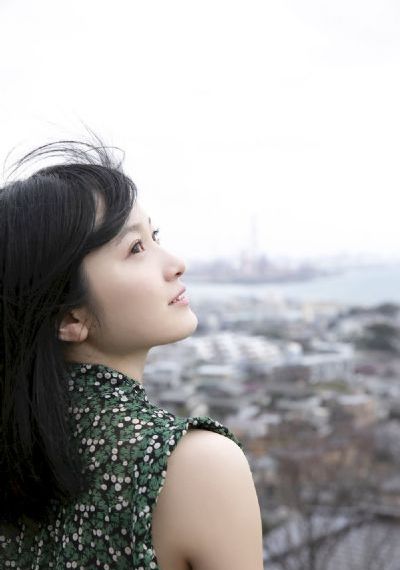 美女被脱内衣洗澡_BD韩语迅雷电影在线